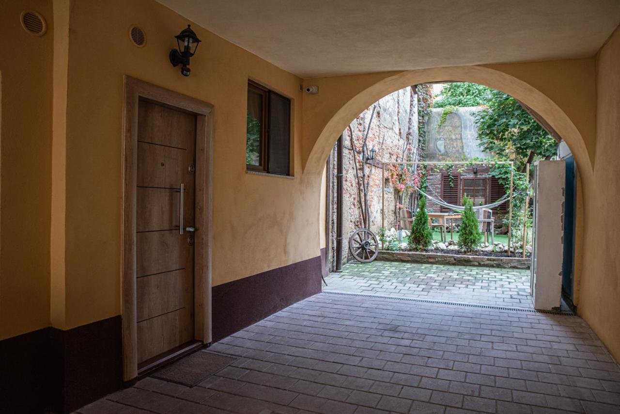 Ferienwohnung Luky13 Brașov Exterior foto